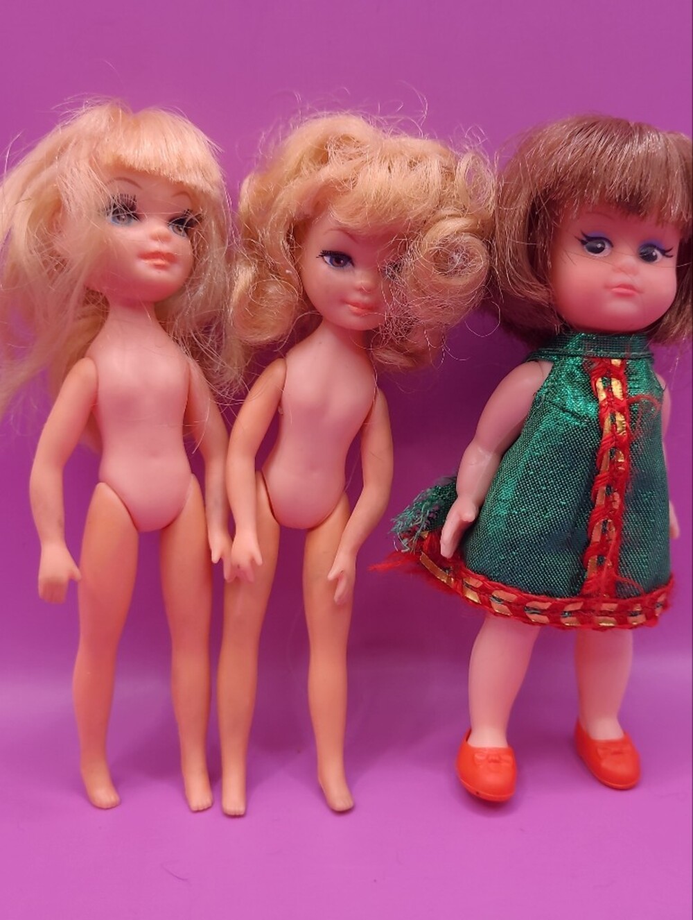 Vtg 1967 Uneeda Tiny Teens Fun Time Dolls 5" Plus Growing Hair Doll UDCO Read
